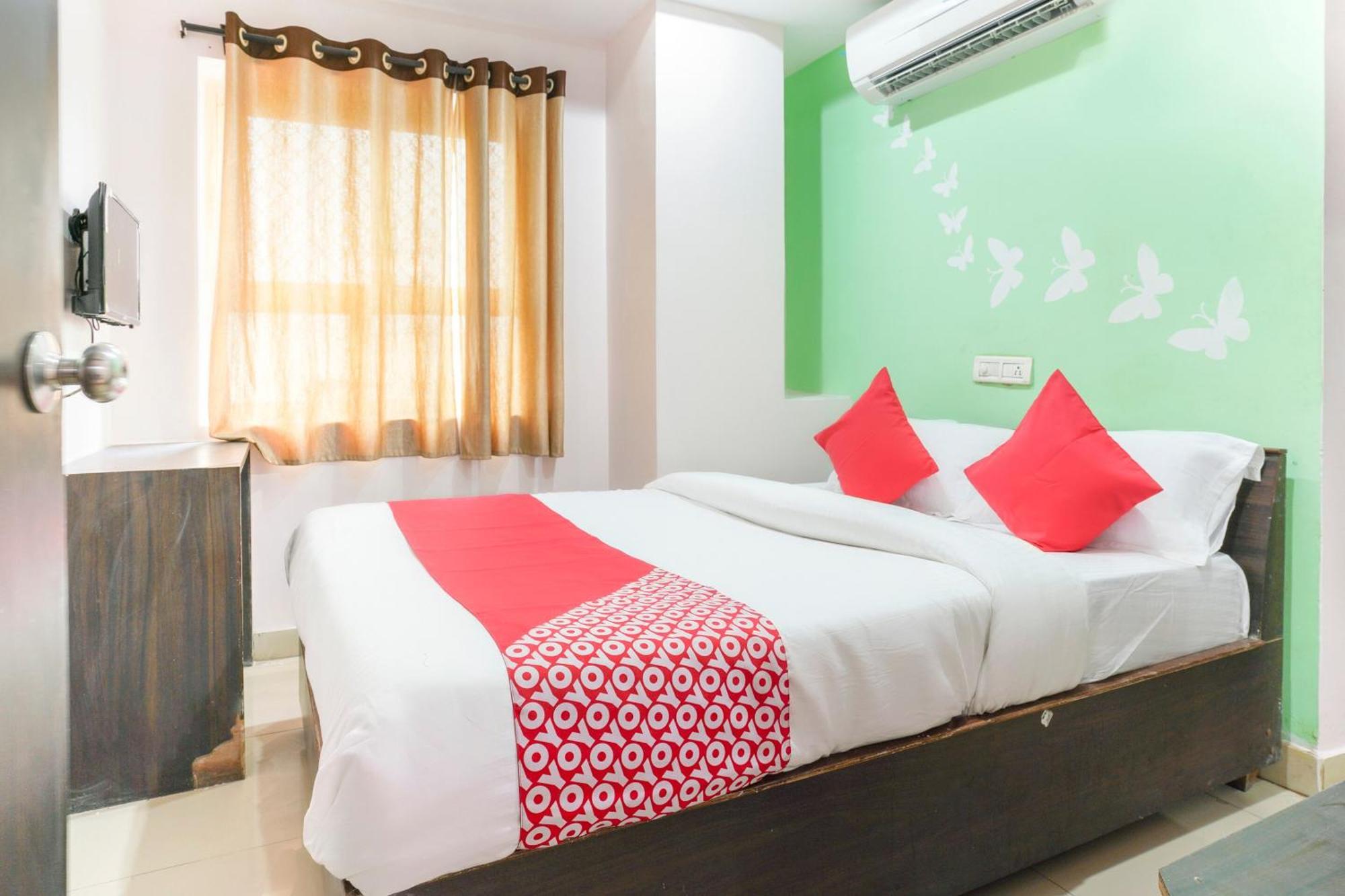 Spot On Sunshine Inn 海得拉巴 外观 照片